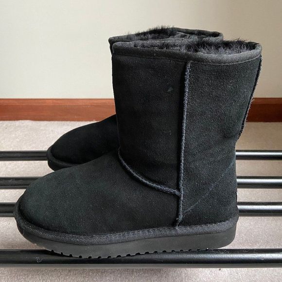 KOOLABURRA UGG Women Classic  Shearling Boot NEW - Picture 2 of 7
